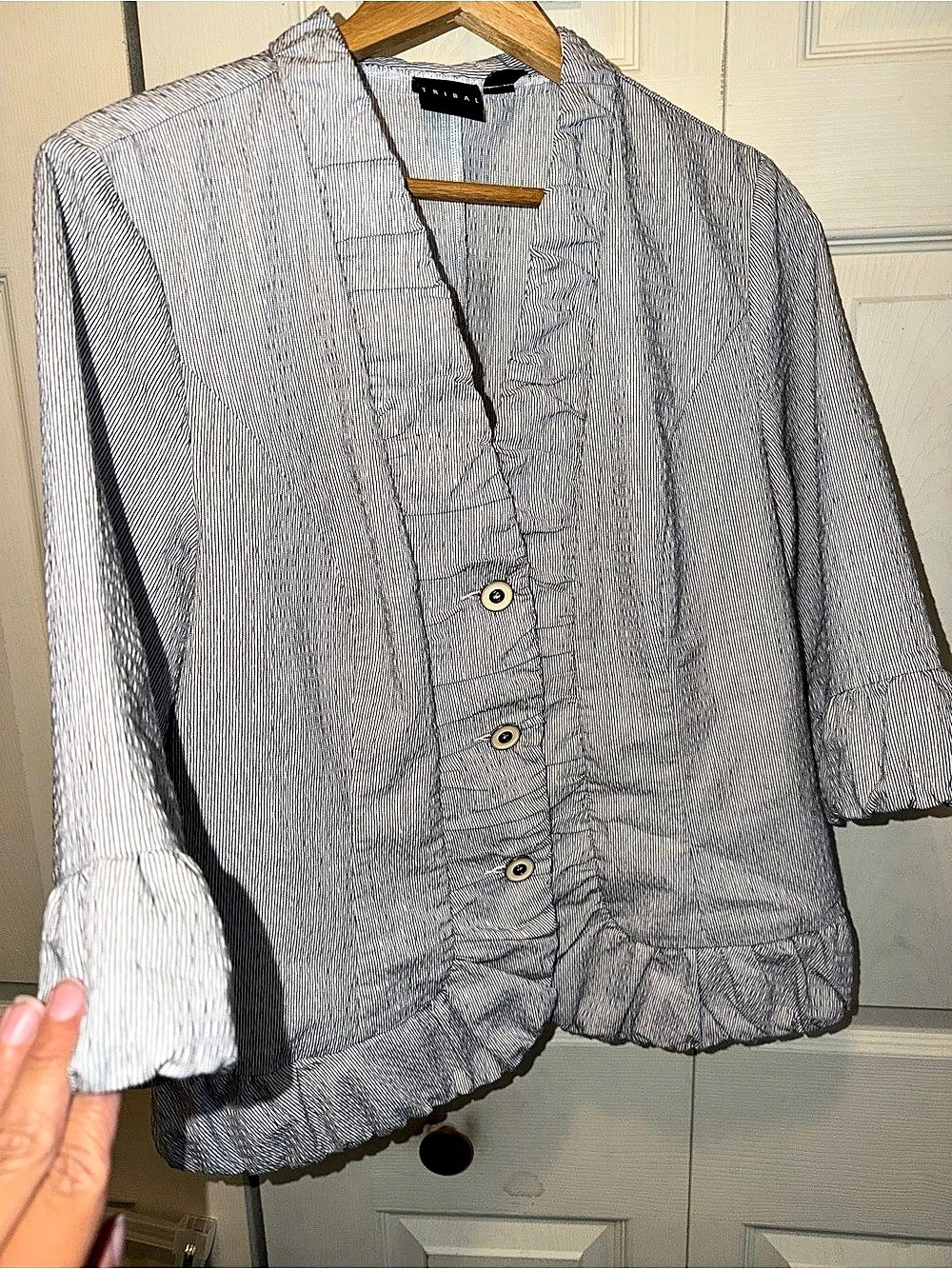 Tribal Striped Ruffle-Hem blazer in black & White